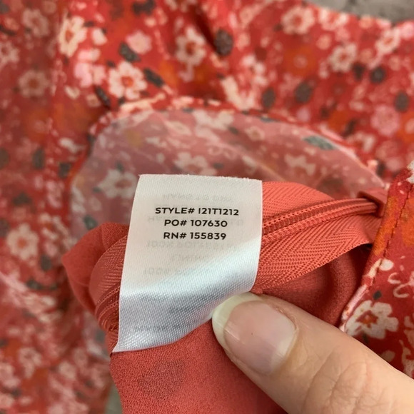 Lulus Women’s floral print ruched long sleeve top Feminine romantic size large - Picture 11 of 14